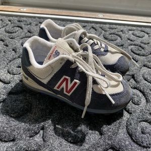 New Balance classic 574 sneaker little boys 8